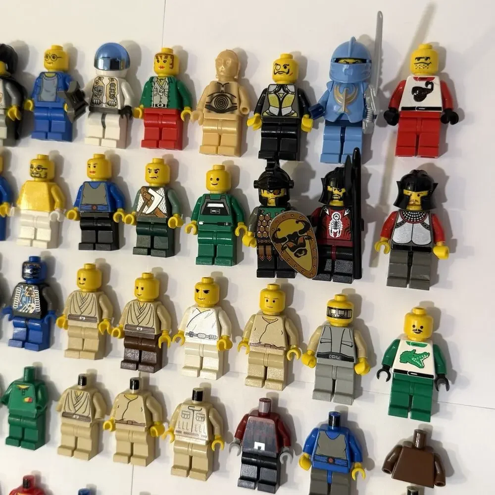 LEGO Minifigures Lot 30+ Star Wars, Knights Castle, Harry Potter, Rock Raiders